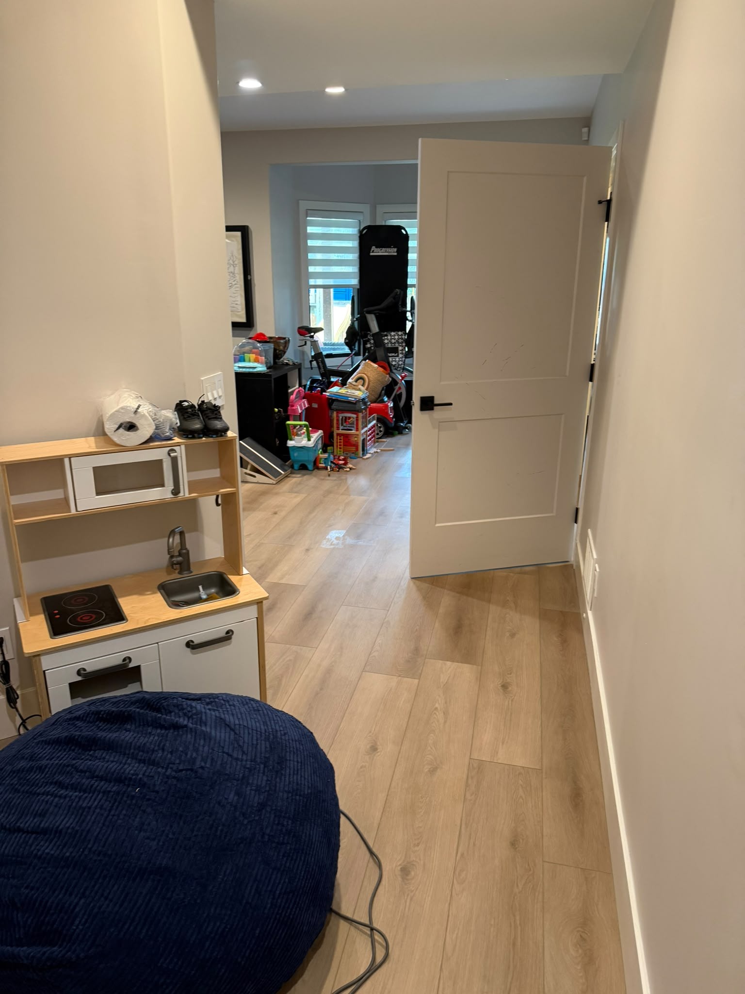 Mirror Cleaning